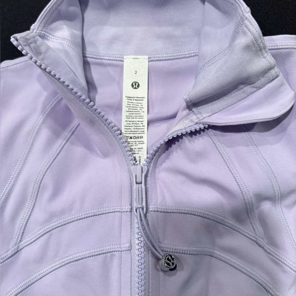 Lululemon Define Cropped Jacket - Picture 2 of 3